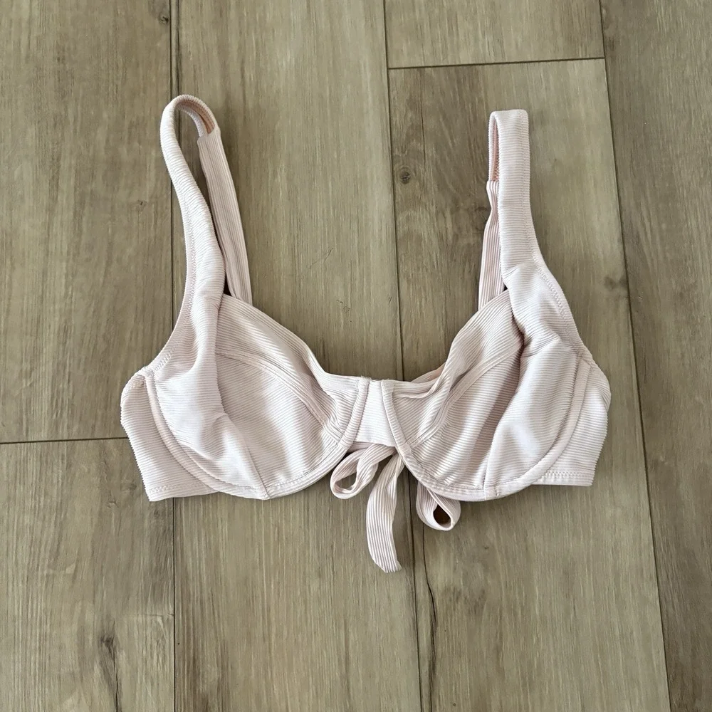J. Crew Bikini Top 38D Baby Pink Ribbed Cross-Back Underwire BE810